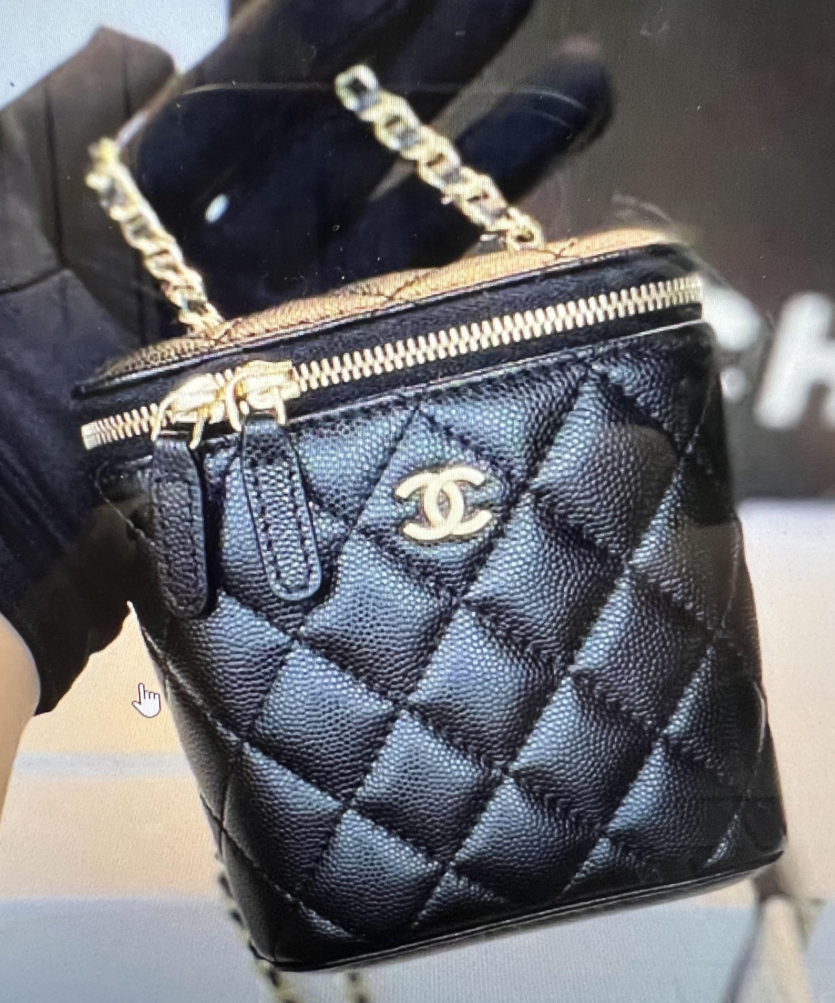 Chanel mini vanity in caviar, Women's Fashion, Bags & Wallets, Cross-body  Bags on Carousell