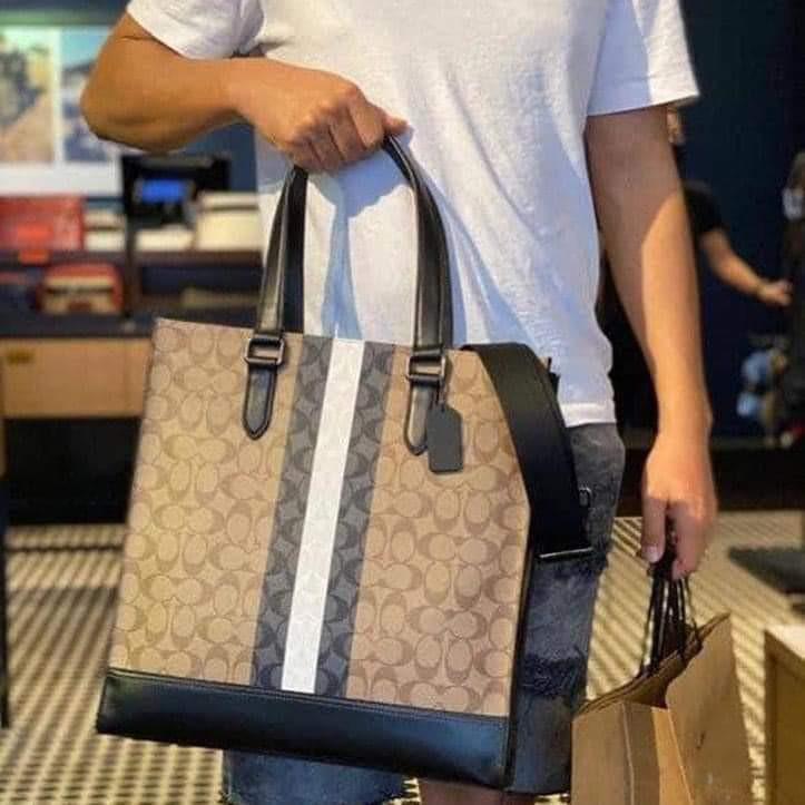 Coach graham tote deals