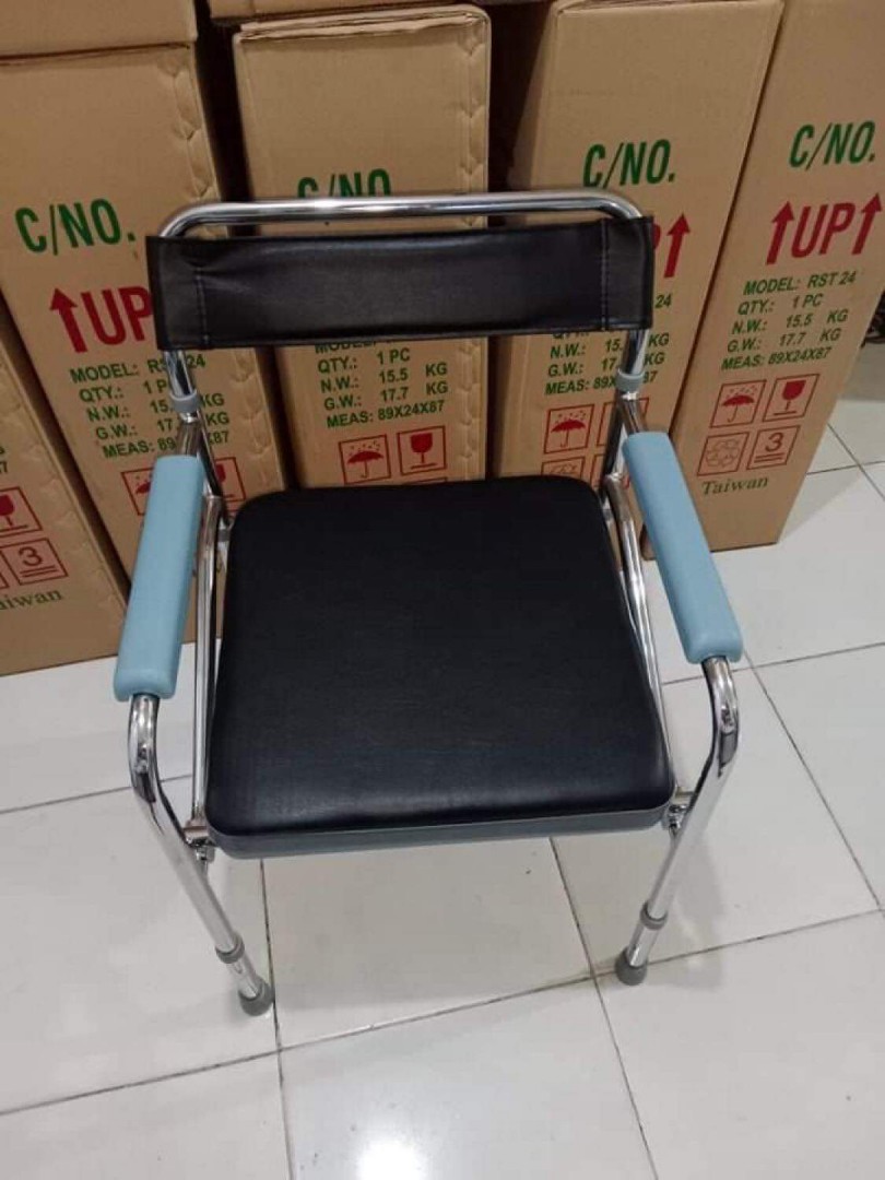 @Commode chair with foam, Health & Nutrition, Medical Supplies & Tools ...