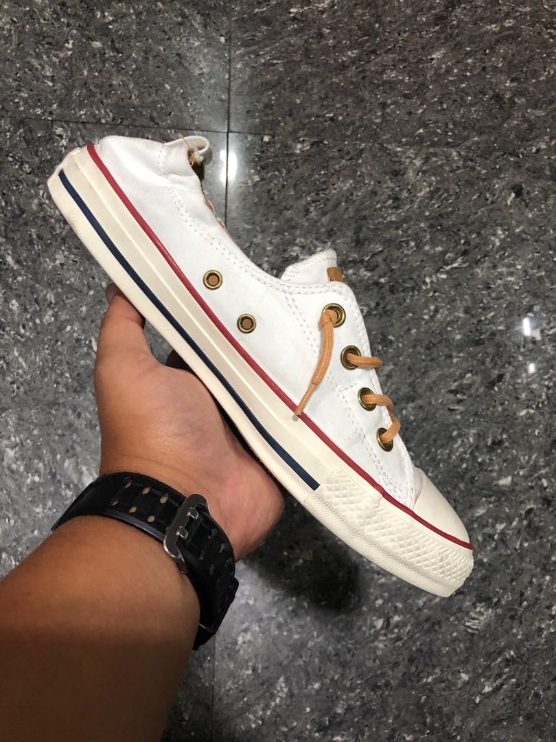 Womens slip hotsell on chuck taylors