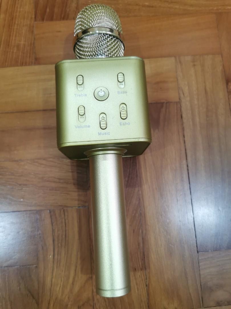 Cotton On Wireless Microphone Speaker Gold