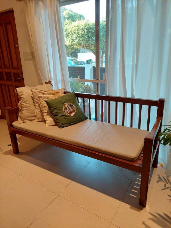 Day Bed, Furniture & Home Living, Furniture, Other Home Furniture on