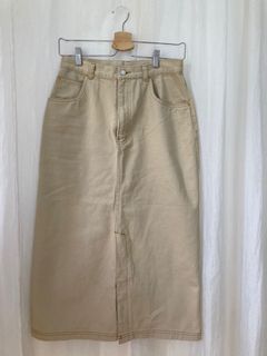 (Category: ) located in . Submitted by aali.preloved (Listing ID 1158650951, Image 1). Description: .