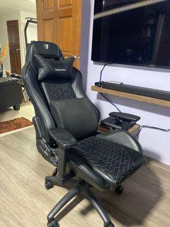 Gaming/computer chair