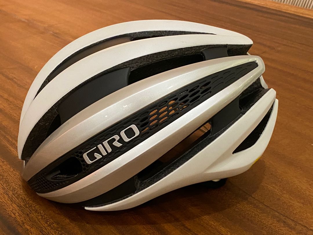 Giro synthe white silver on sale