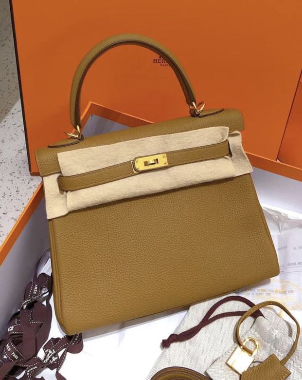 HERMES KELLY 25 BRONZE DORE GHW, Women's Fashion, Bags & Wallets, Purses &  Pouches on Carousell