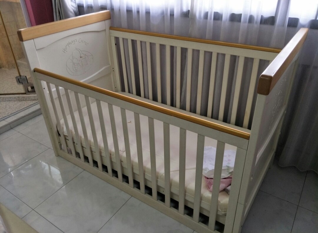 Humphreys corner discount cot bed