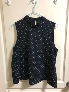 (Category: ) located in . Submitted by clearingcloset_14 (Listing ID 1158675966, Image 1). Description: .