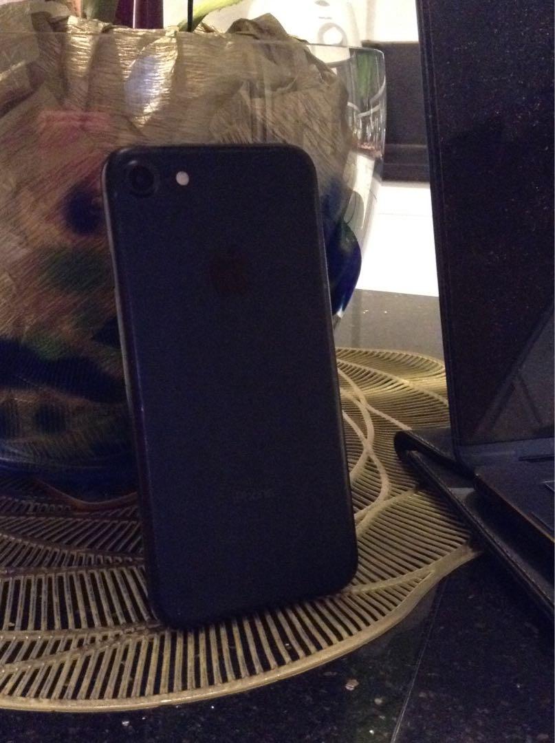 iPhone 7 Matte Black 128gb (Category: iPhone 7 Series) located in Valenzuela. Submitted by itsanneee (Listing ID 1158668873, Image 2). Description: iPhone 7 128gb Matte Black Bought in New Zealand Battery Maximum Capacity: 69% Physical damages: Minimal scratches Technical Issues: • No fingerprint; • Unusable home button; • microphone & audio issues for phone calls (but no issues in using apps such as instagram, fb, netflix, youtube, etc.)(in answ