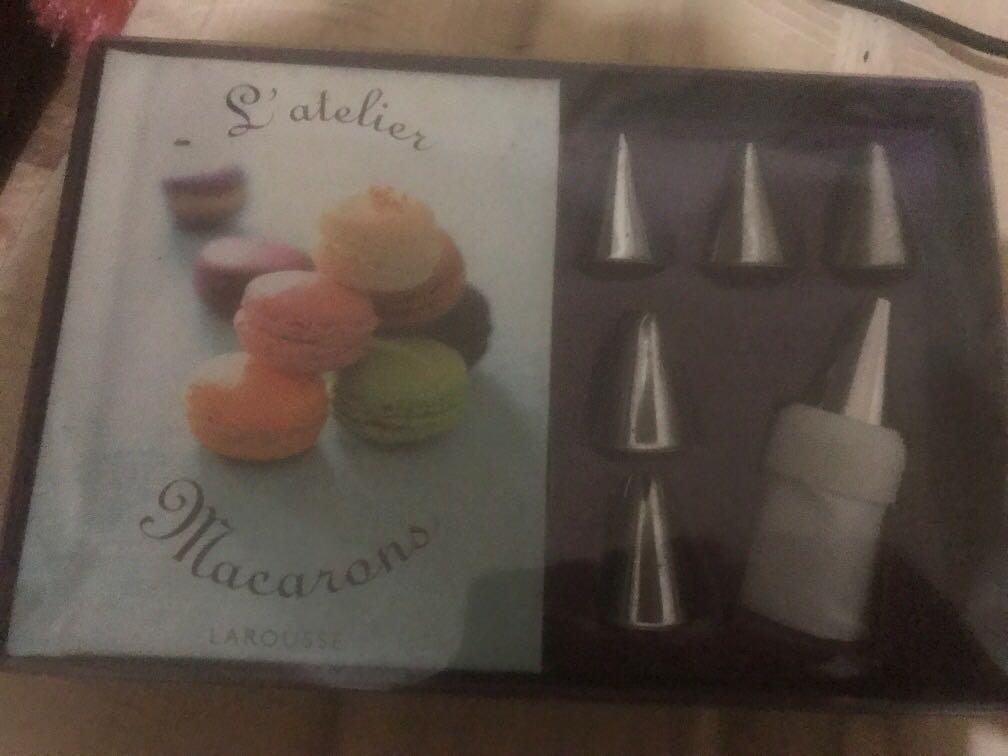 L’Atelier French macaroon making kit (Category: Craft Supplies & Tools) located in Paranaque City. Submitted by chmfp.fp (Listing ID 1158629396, Image 2). Description: L’Atelier macaroon making kit . Comes with booklet with recipes in French . Bought in Paris but never used 6 nozzle tips with pastry bag . Translation can be down with Google translate . Still with plastic cover which is a little dull from age .