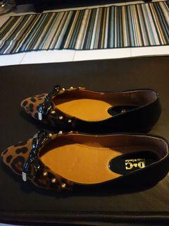 Leopard prints flats