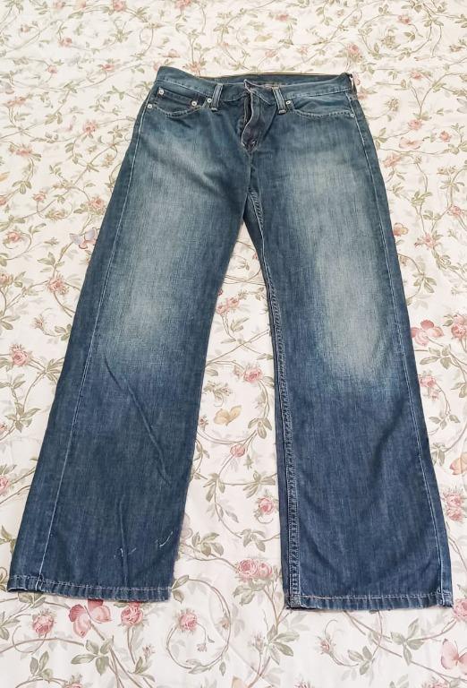Levis strauss Men's Denim Jeans size 30 (Category: Jeans) located in Laur. Submitted by sree1992 (Listing ID 1158647027, Image 1). Description: Brand: Levi's Size 30 Waist: 30 inches Hips: 36 inches Length: 39 inches Condition: 9/10.