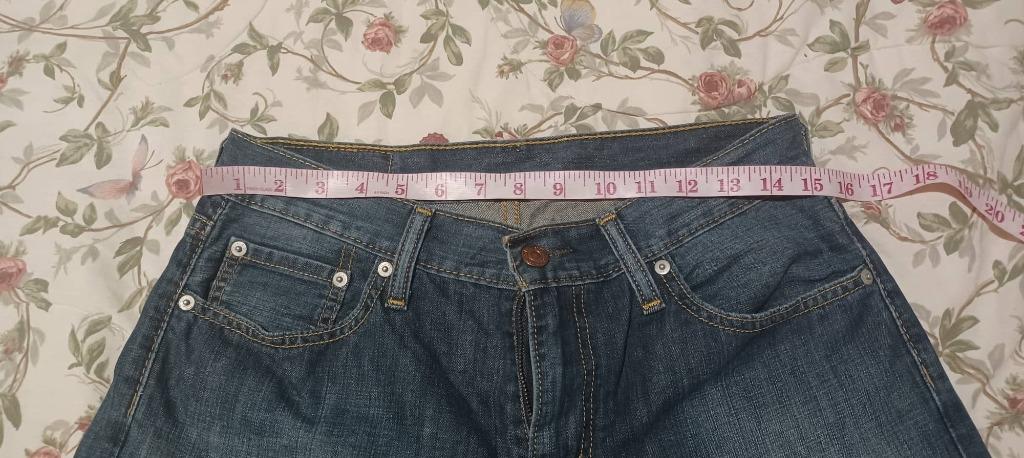 Levis strauss Men's Denim Jeans size 30 (Category: Jeans) located in Laur. Submitted by sree1992 (Listing ID 1158647027, Image 3). Description: Brand: Levi's Size 30 Waist: 30 inches Hips: 36 inches Length: 39 inches Condition: 9/10.