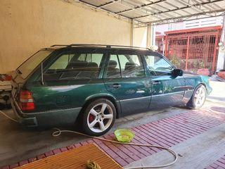 Mercedes-Benz Mercedes Benz 200T Wagon E-Class Manual