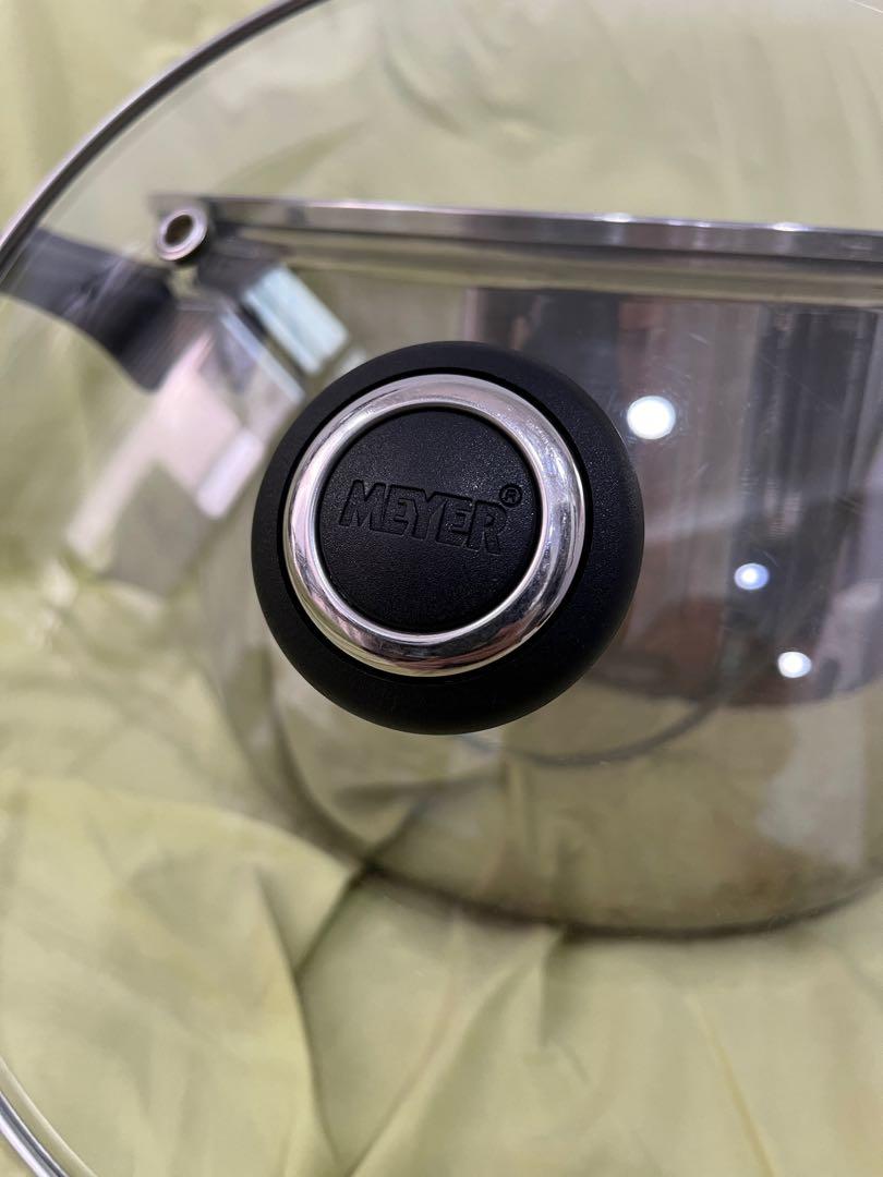 Meyer induction large pot 8.5 litres (26w x 16d), Furniture & Home