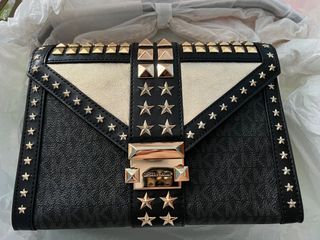 (Category: ) located in . Submitted by lynnlim32 (Listing ID 1158579581, Image 1). Description: .