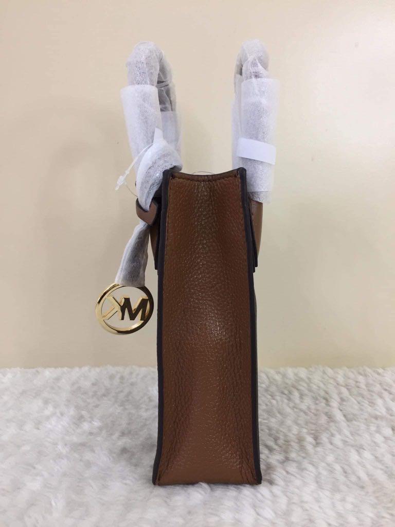 Michael Kors Ava XS Brown/Luggage, Luxury, Bags & Wallets on Carousell