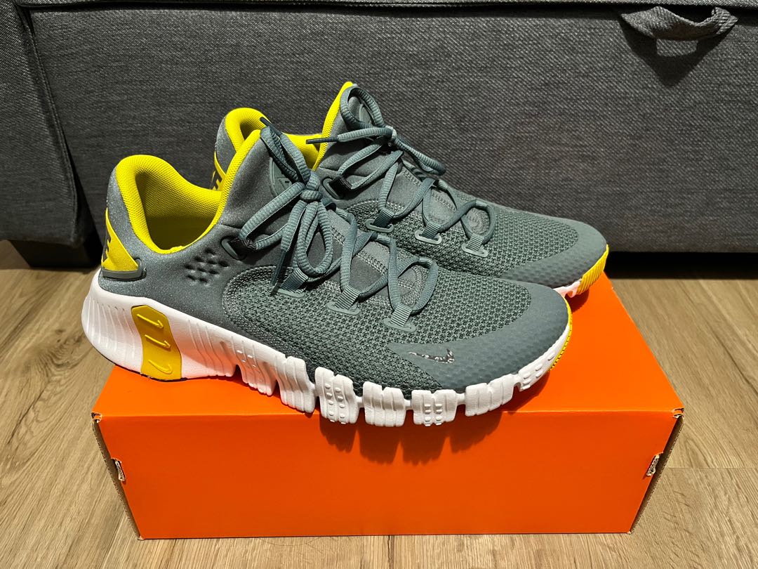 nike men's metcon free