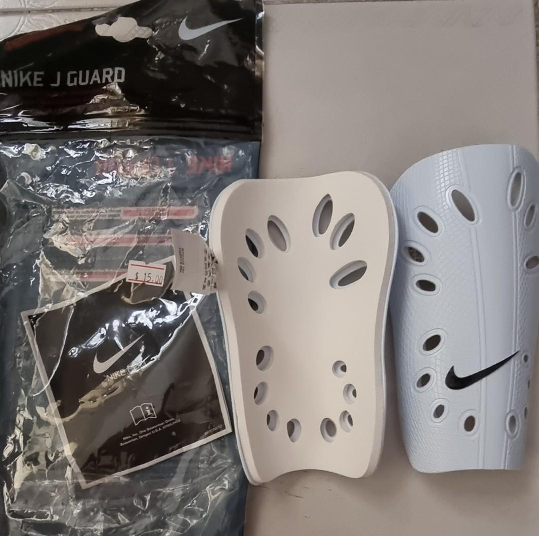 Nike J Guard Size M