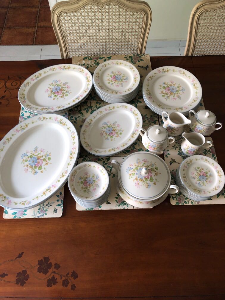 Noritake Ivory China Dinnerware & Tea set, Furniture & Home Living