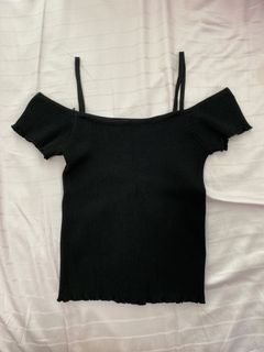 (Category: ) located in . Submitted by thewardrobespace (Listing ID 1158572710, Image 1). Description: .