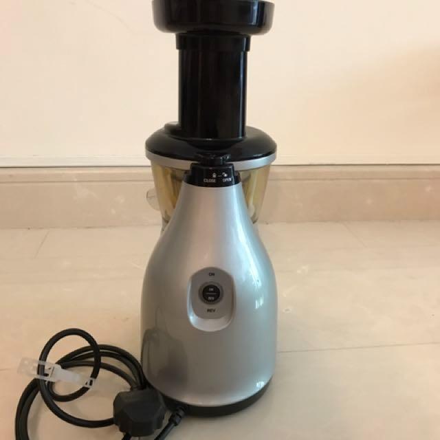 OMEGA juice extractor VRT352 , TV & Home Appliances, Kitchen Appliances