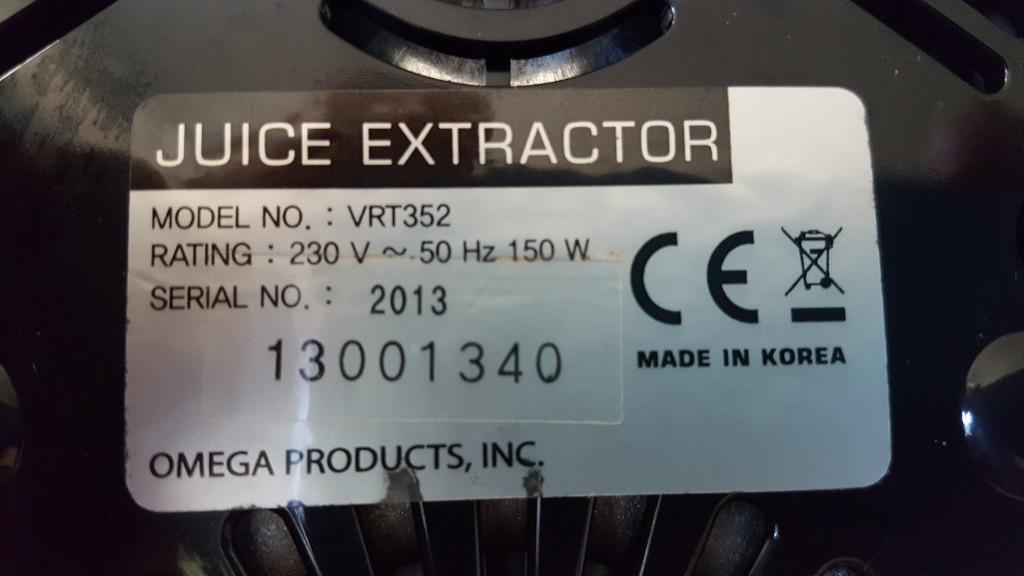 OMEGA juice extractor VRT352 , TV & Home Appliances, Kitchen Appliances