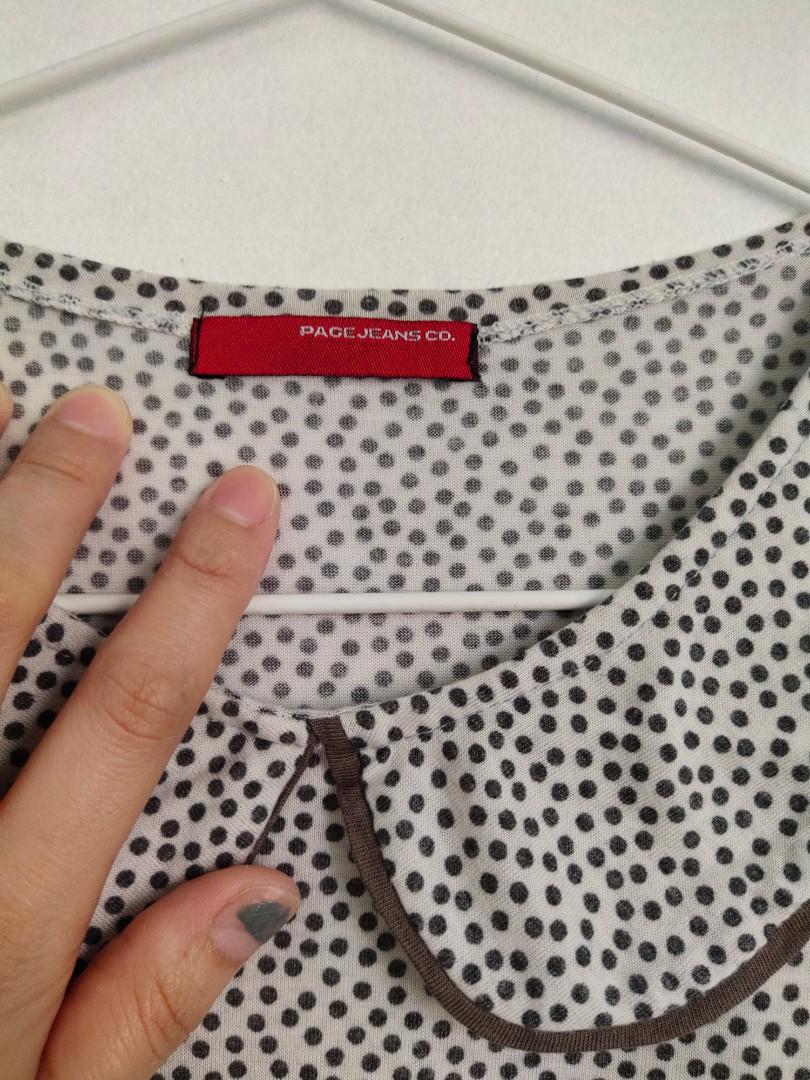 Page Jeans Top (Category: Sleeveless) located in Mandaluyong City. Submitted by nescreates (Listing ID 1158573025, Image 2). Description: Like new condition 🍀 Can fit fit S-M.