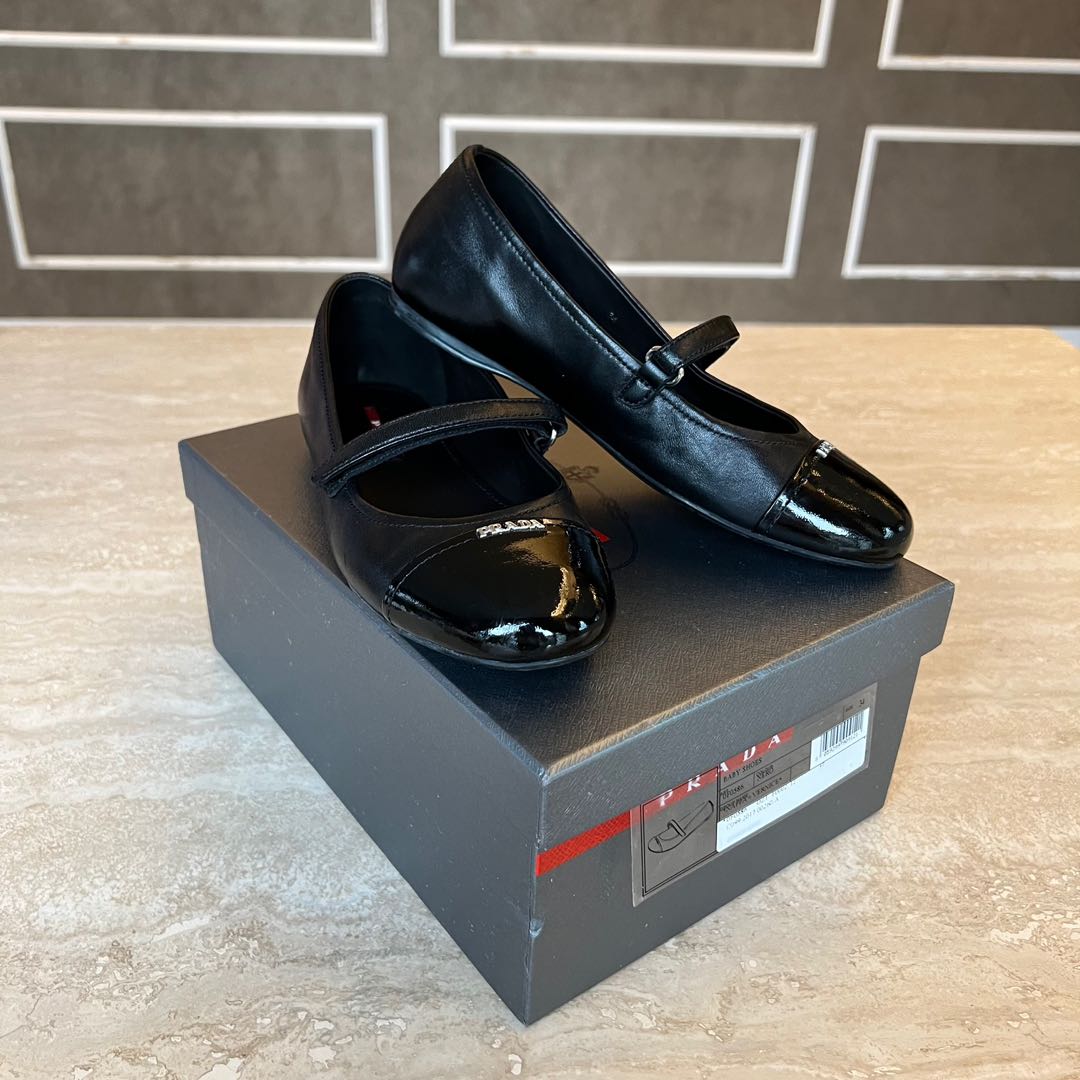 Prada sales infant shoes