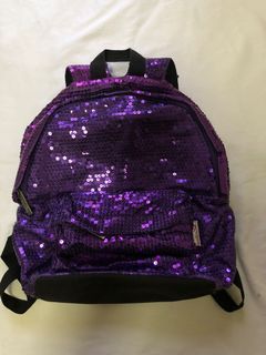 (Category: ) located in . Submitted by thrift.jules (Listing ID 1158654808, Image 1). Description: .