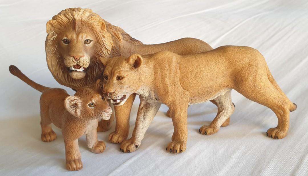 Schleich family clearance
