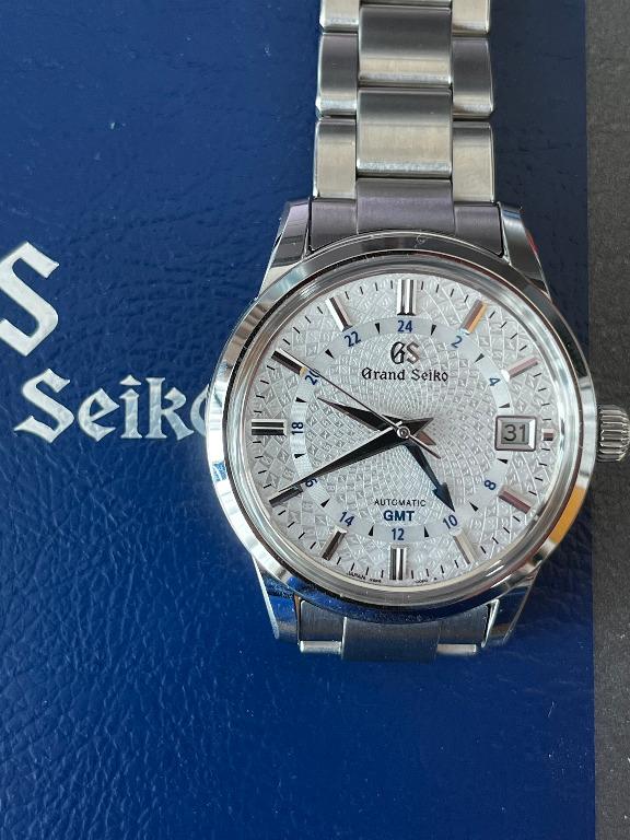 Grand Seiko Kiku Whirpool Limited 3 straps + bracelet SBGM235, Luxury,  Watches on Carousell