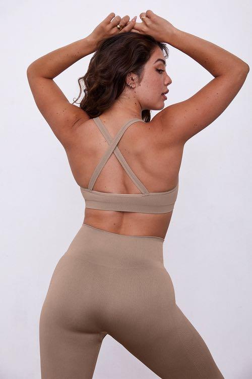 Set Active Sculptflex Ribbed V in Cove, Women's Fashion, Activewear on  Carousell