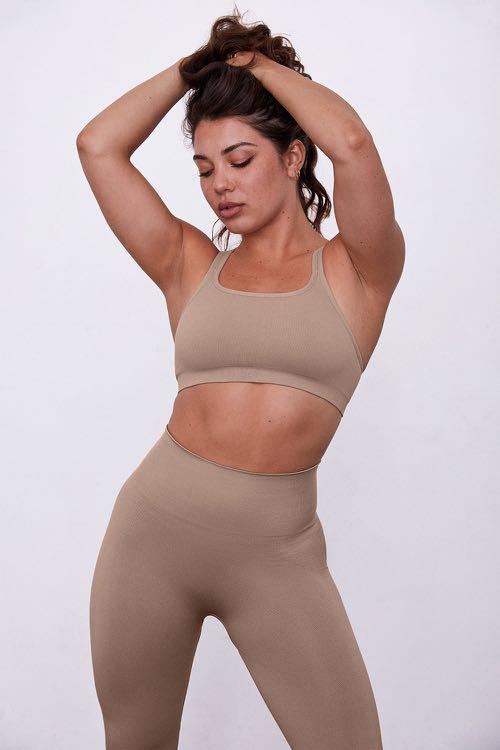 SET Active: Sculptflex Box X Bra and Leggings in Sand, Women's Fashion,  Activewear on Carousell