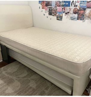 (Category: ) located in . Submitted by starbryte (Listing ID 1158550551, Image 1). Description: .