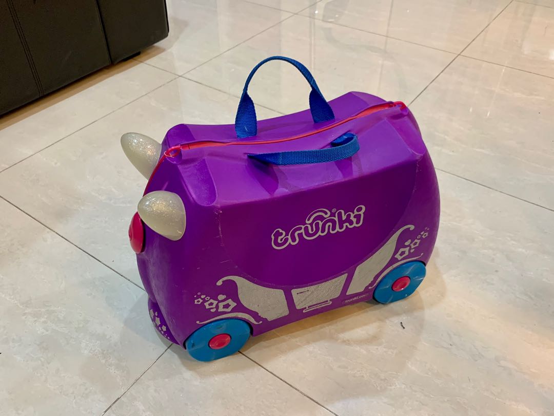 Trunki - purple luggage, Hobbies \u0026 Toys 