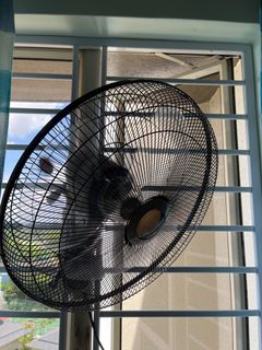 (Category: ) located in . Submitted by cris42 (Listing ID 1158590140, Image 1). Description: .