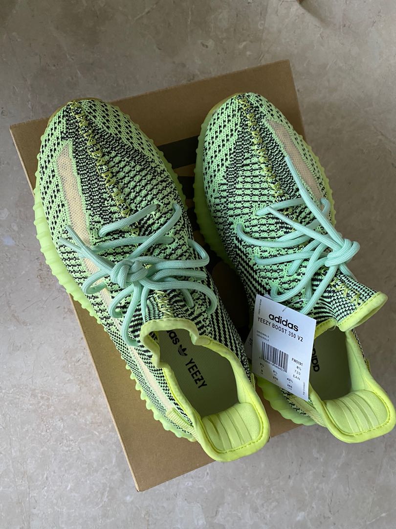 yeezy boost 350 v2 yeezreel real vs fake