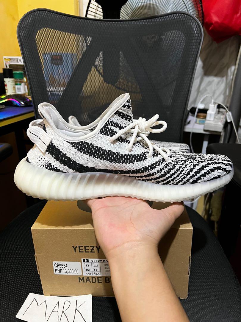 Tenis yeezy online boost zebra