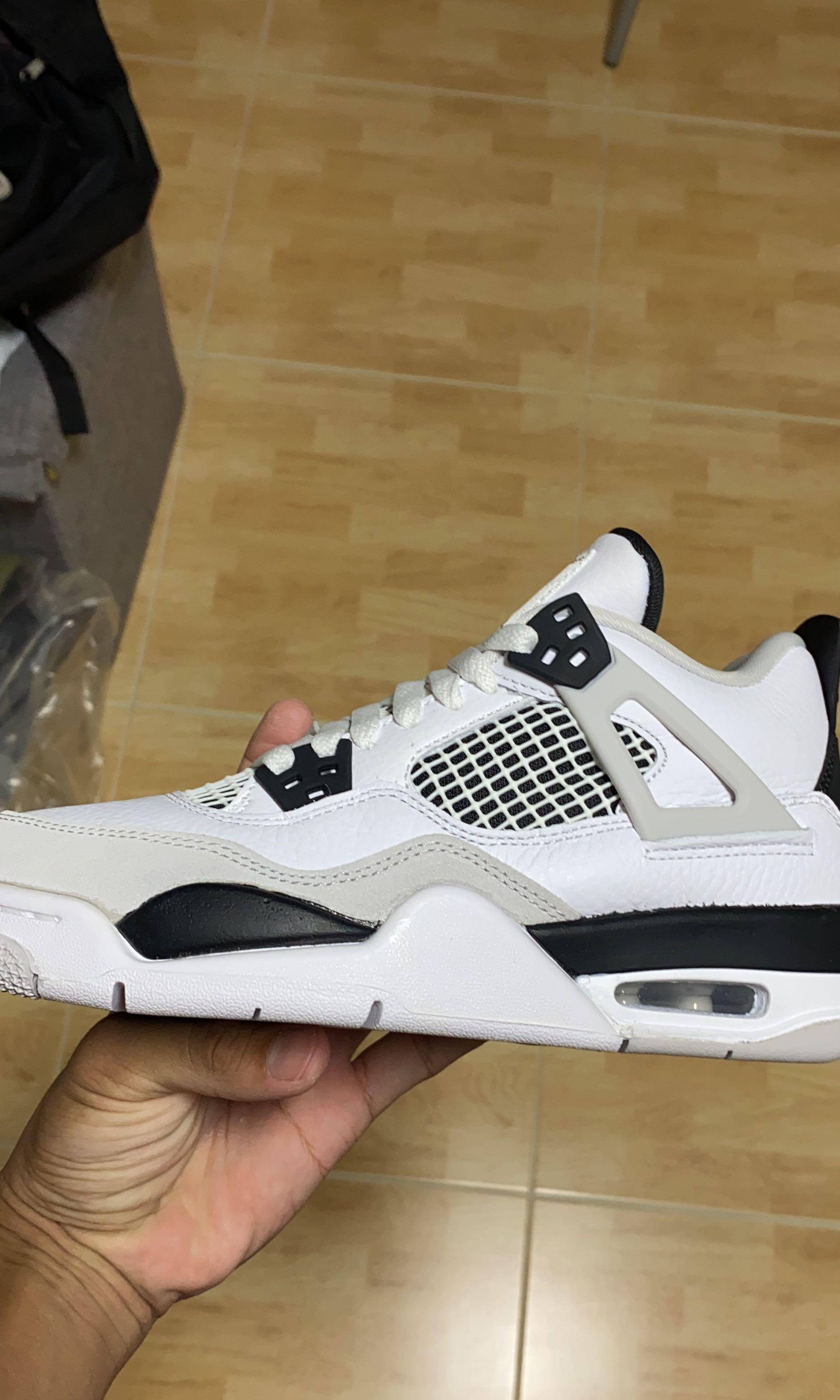 jordan 4 5y