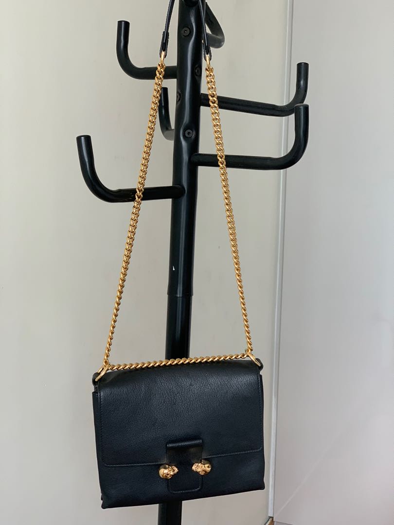 Alexander mcqueen shop twin skull bag