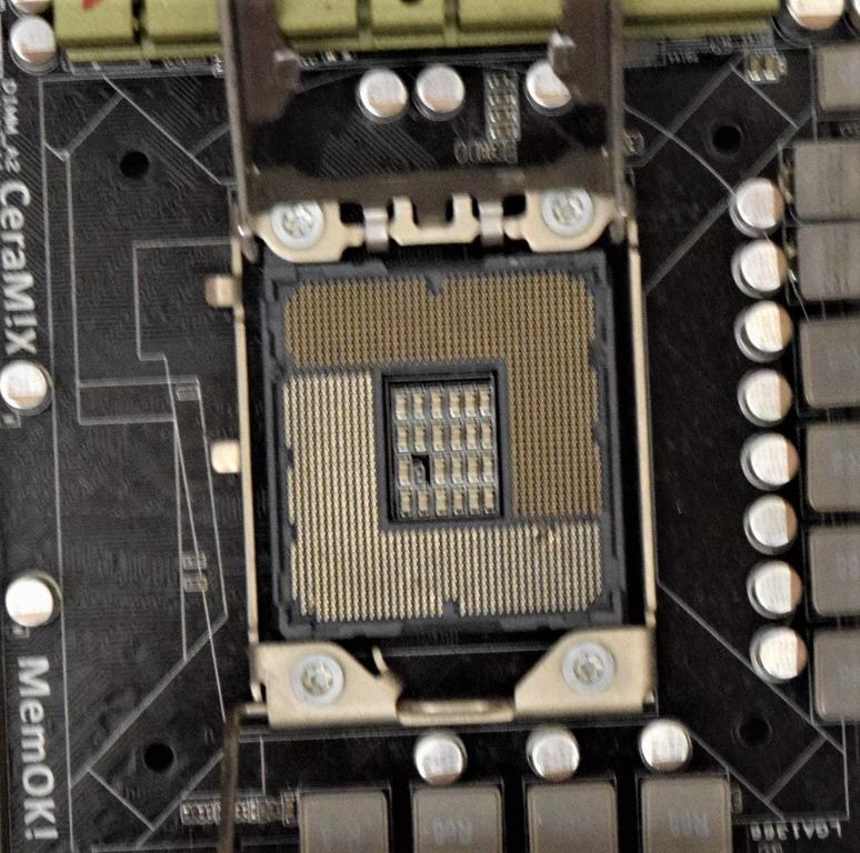 Asus Sabertooth X58 LGA 1366 Xeon X5675 6C 12T 12GB Ram