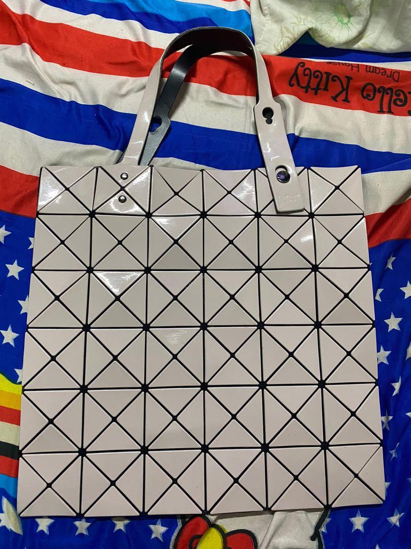 Authentic BaoBao Vertical ToteBag (Category: Luxury Bags & Wallets) located in Manila. Submitted by bluethong (Listing ID 1163563600, Image 2). Description: -preloved authentic baobao by issey miyake tote bag in light pink -very good condition with minimal signs of use -for more inquiries, pm o text at 0917-865-5363 -payment thru gcash, bpi or psbank .