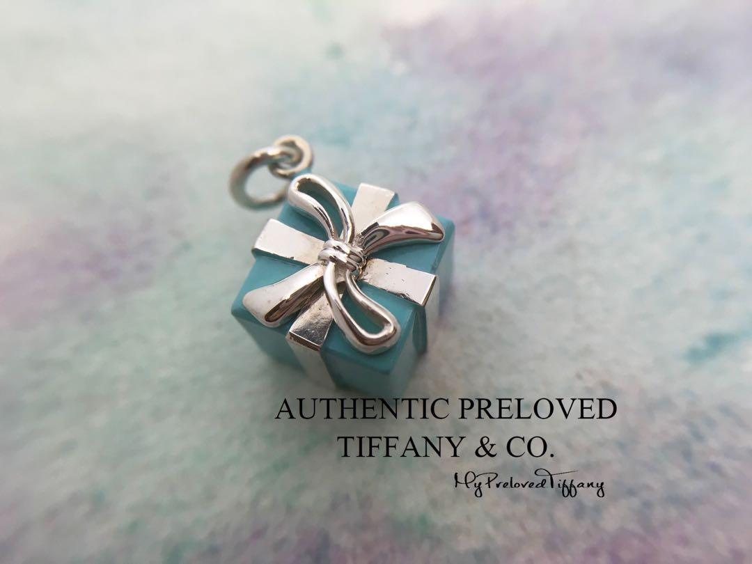 Tiffany gift clearance box charm
