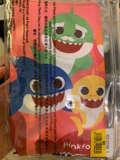 Baby shark 汗巾