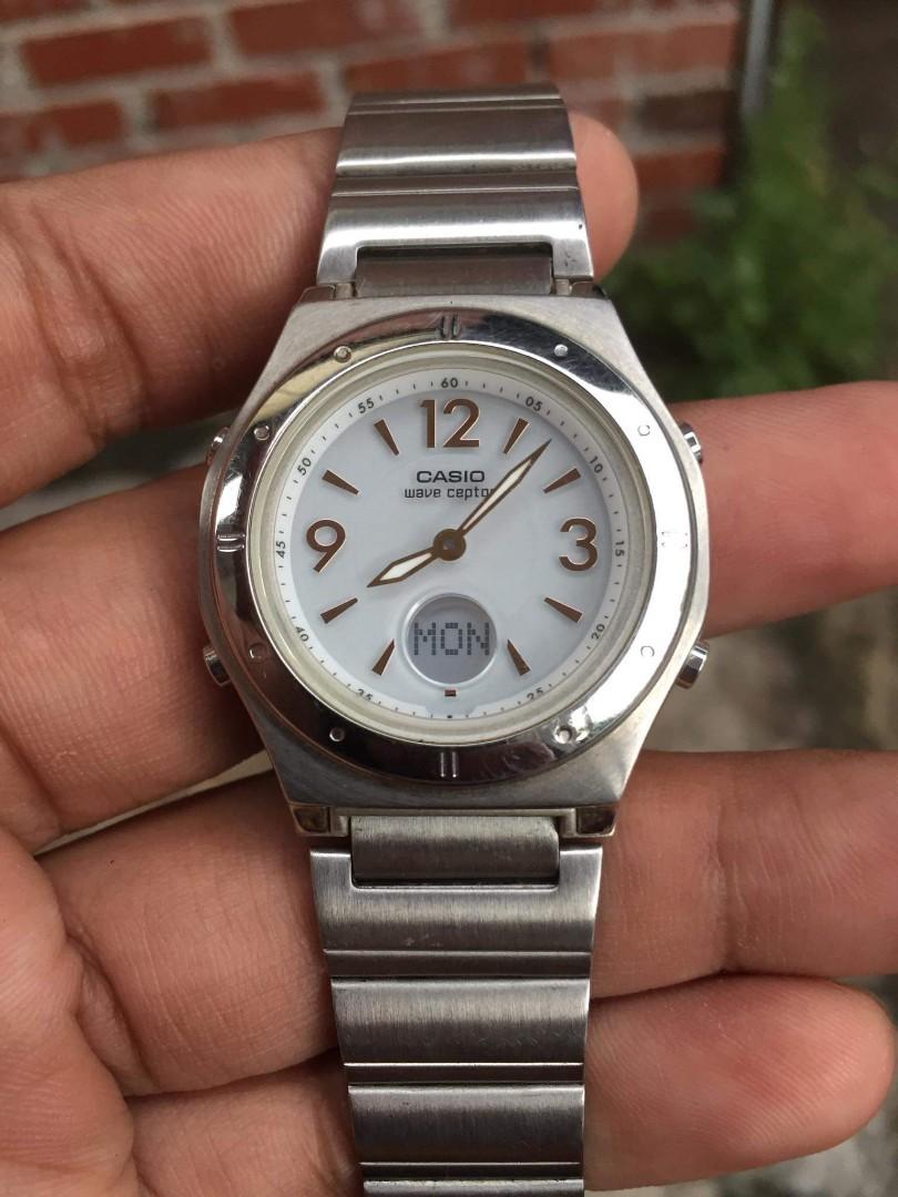 Casio tough hotsell solar cambiar hora