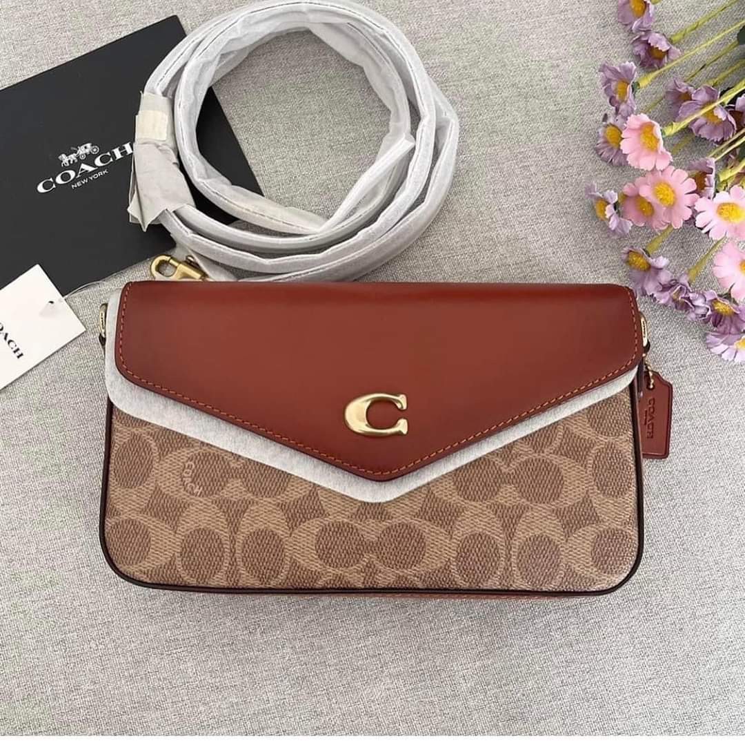 Coach Wyn Crossbody in Signature Canvas, Women's Fashion, Bags