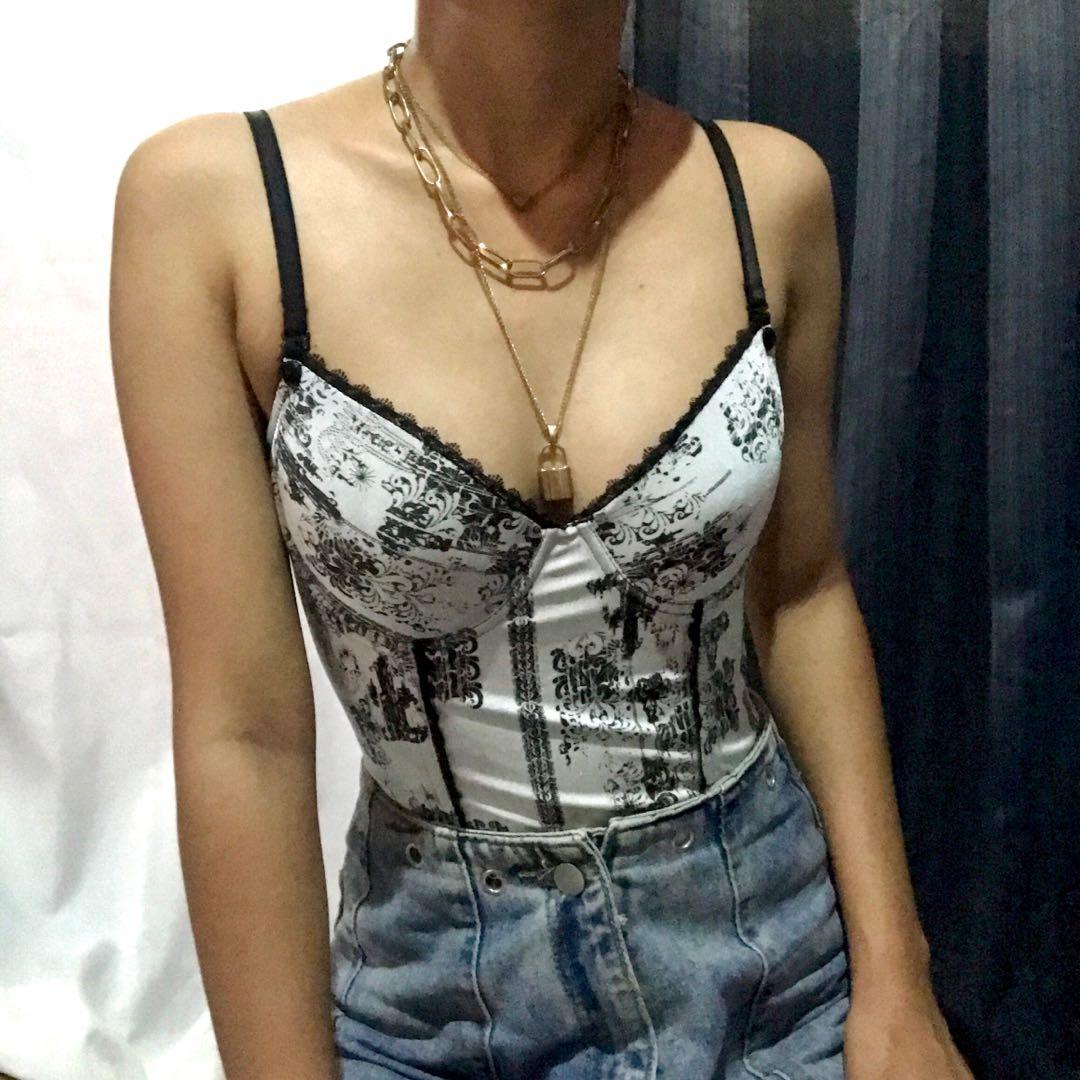 crystelle_black__white_bustier_1653906765_23ba9f3b_progressive.jpg