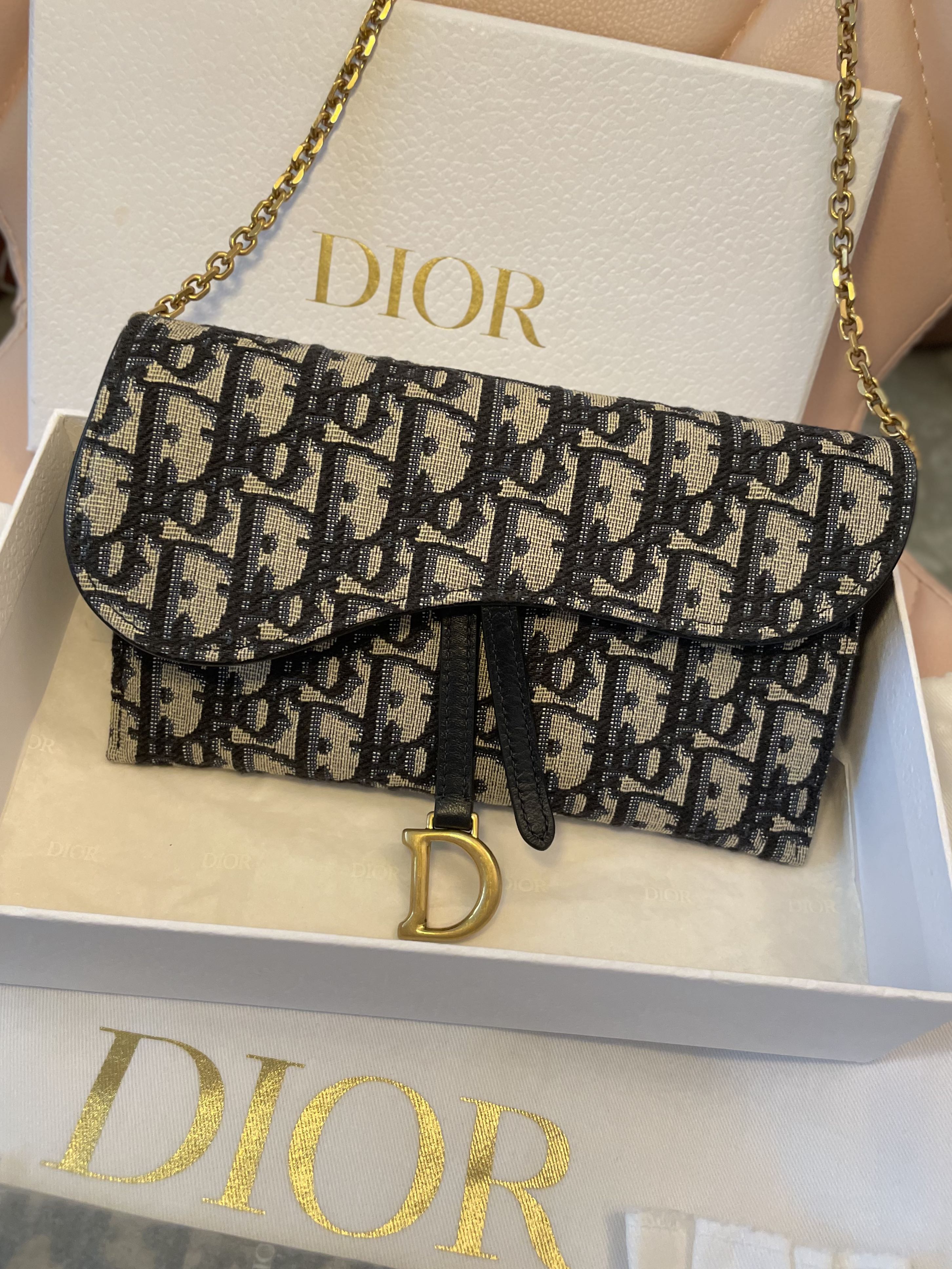 Oblique saddle wallet Clearance