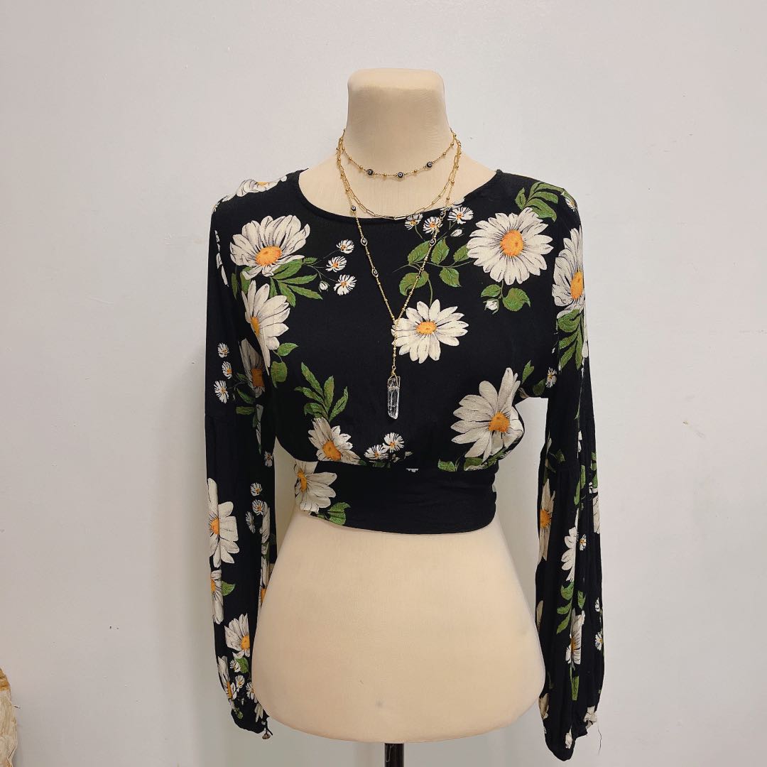 Forever 21 Floral Daisies Self Tie Crop Top